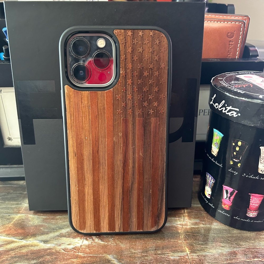 iPhone 12 Pro Max Wood Grain American Flag Case♥️♥️